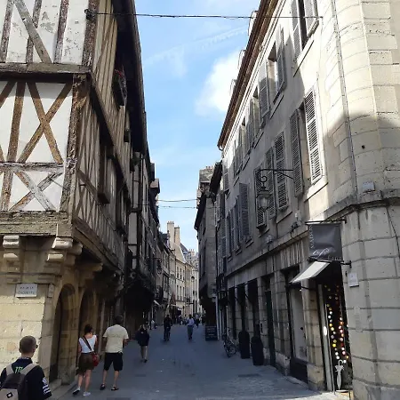 Le Verrerie : Centre Historique Appartement *